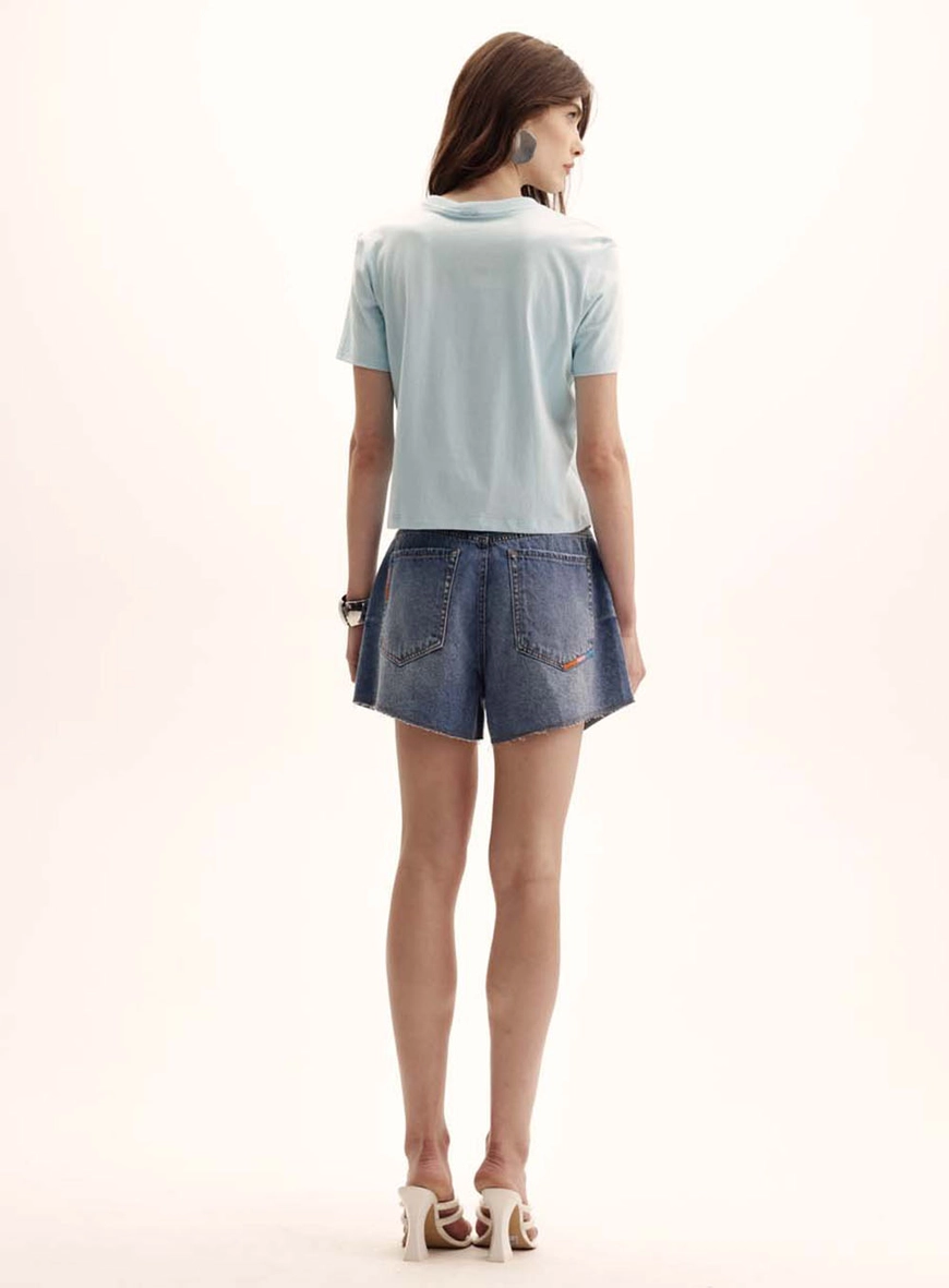 Camiseta Feminina Comfort Encurtada Azul 5
