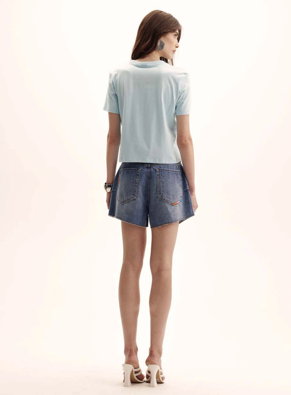 Camiseta Feminina Comfort Encurtada Azul 5