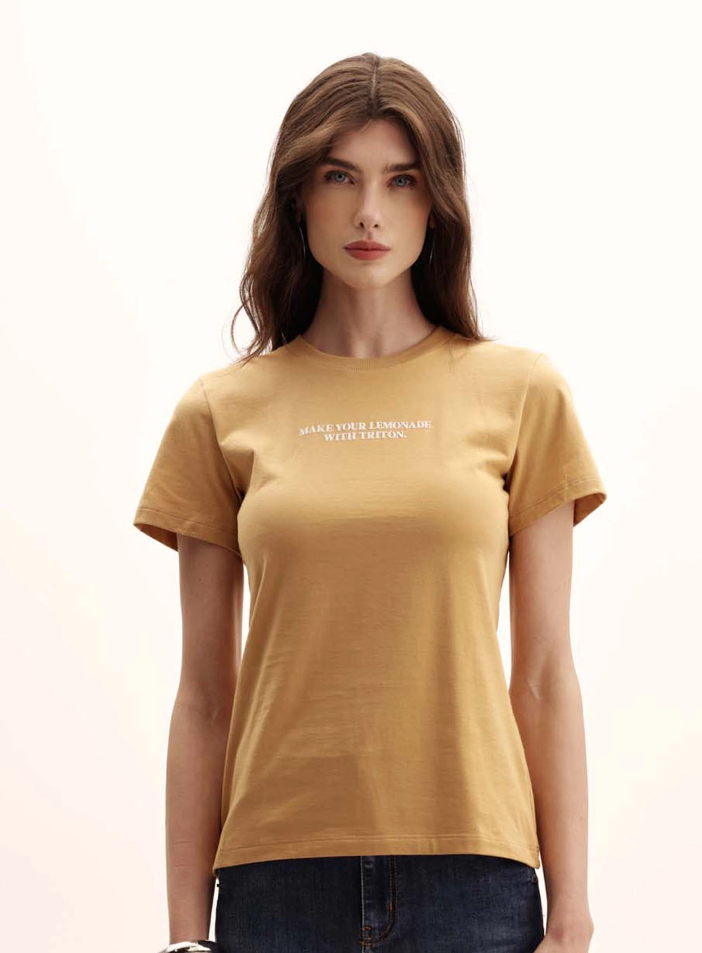 Camiseta Feminina Slim Gola Redonda Bege 2