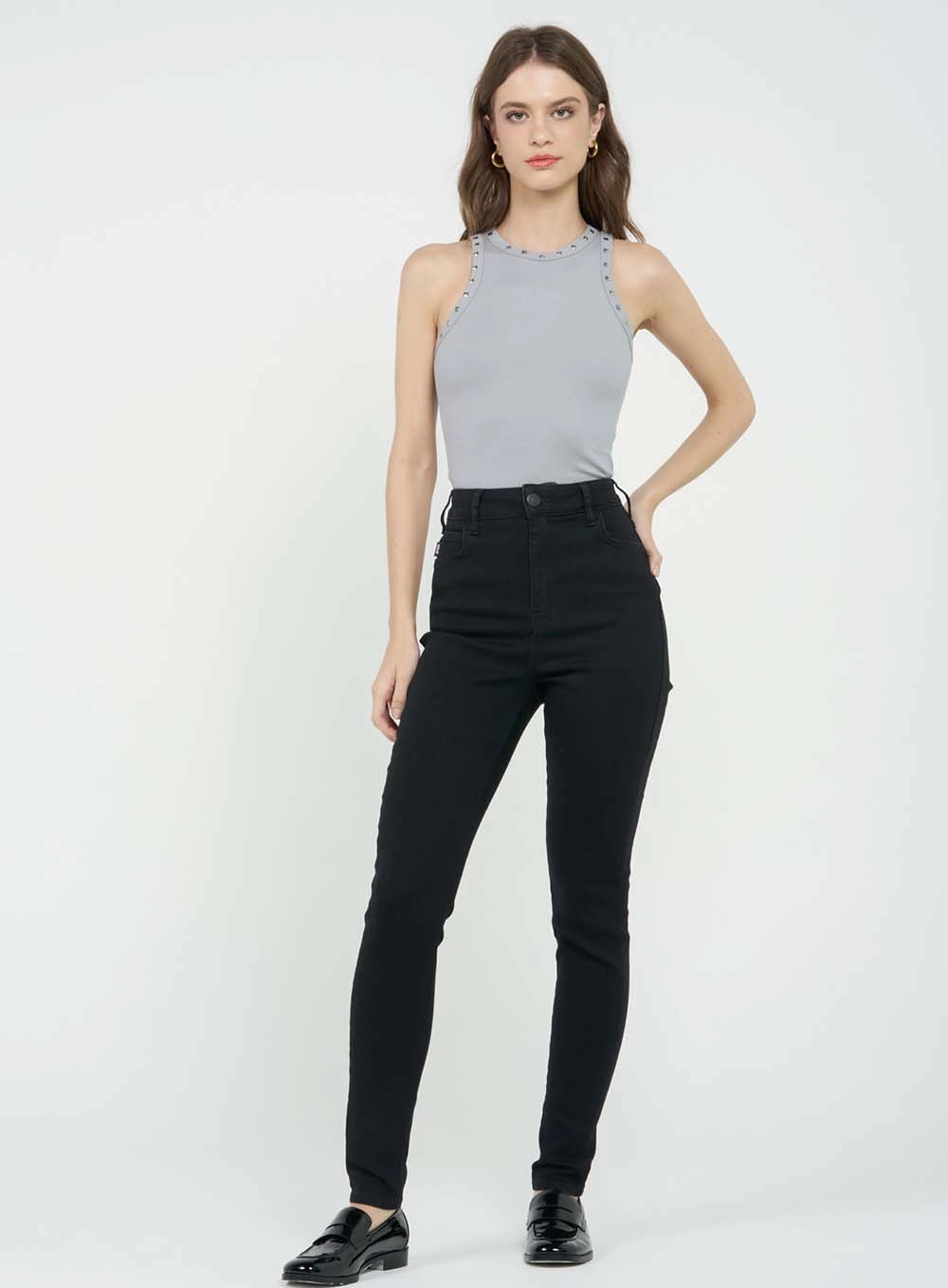 Regata Slim Com Aplicação De Tachas Cinza 1