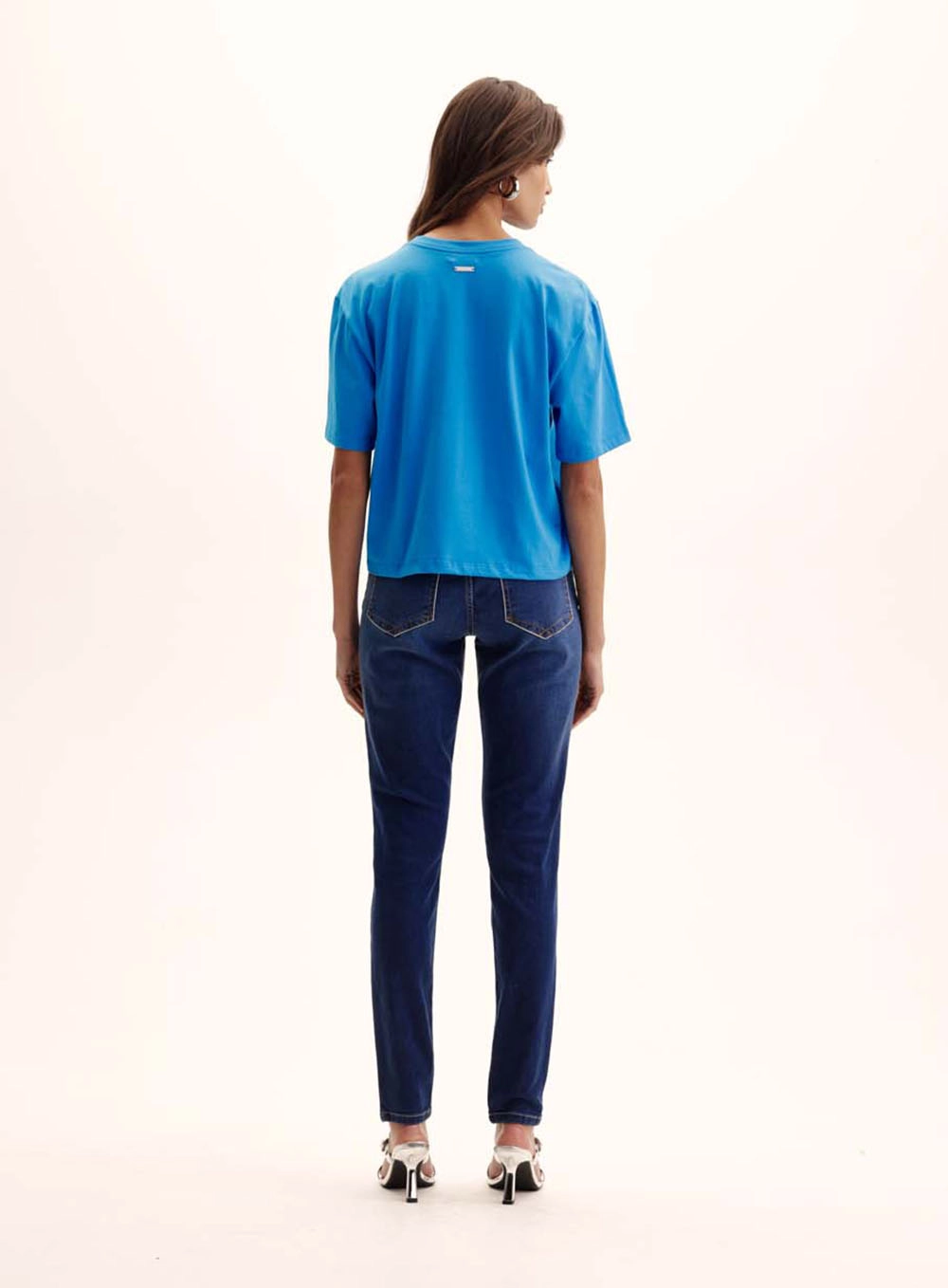 Camiseta Feminina Boy Estampada E Bordada Azul 5