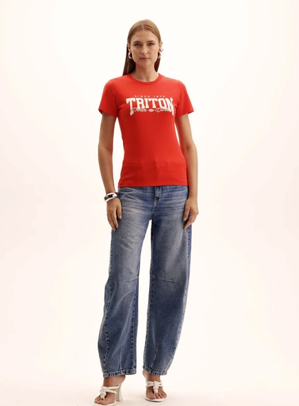 Camiseta Feminina Slim Justa