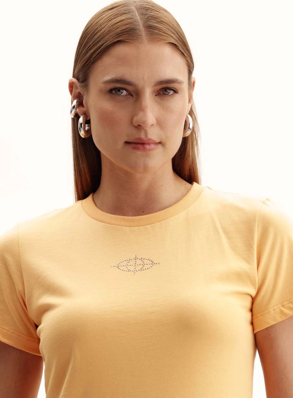 Camiseta Feminina Slim Com Logo Em Strass Laranja 3