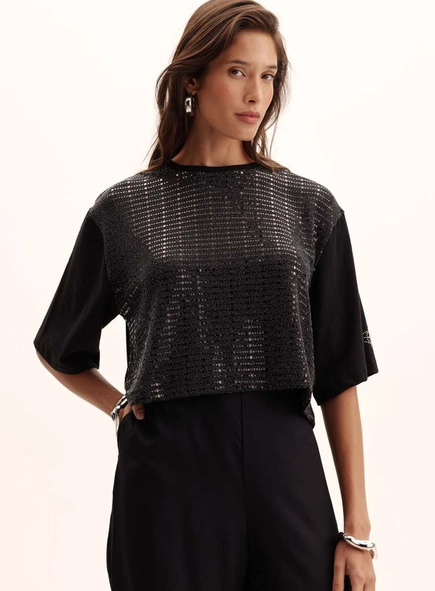 Camiseta Feminina Boy Com Aplicações