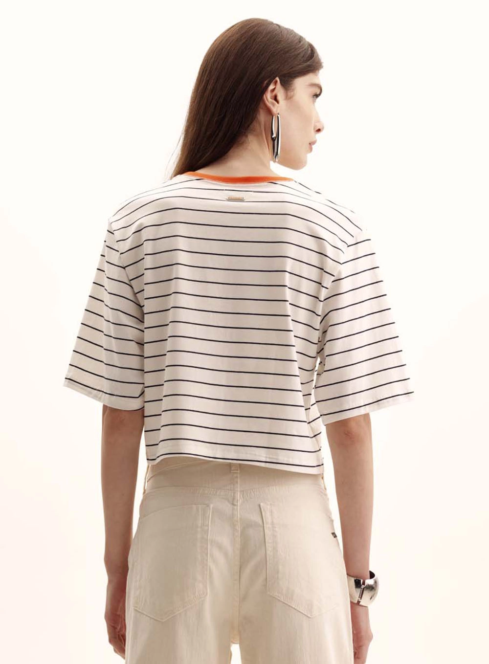 Camiseta Feminina Boy Listrada Encurtada Estampados 4