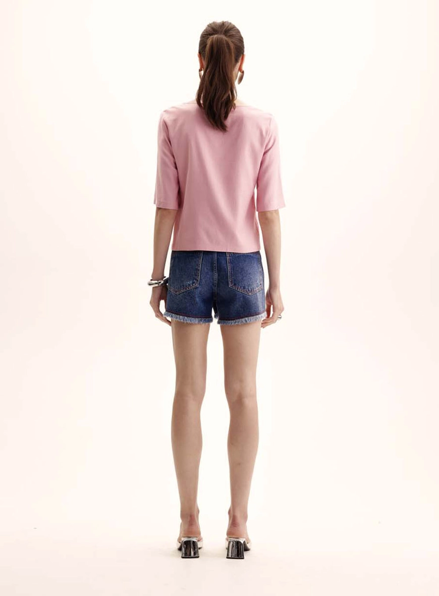 Camiseta Feminina Comfort Com Recorte No Decote Rosa 5