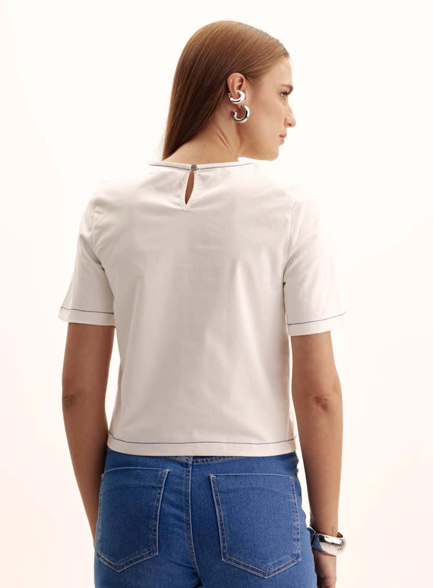 Camiseta Feminina Comfort Abertura Gota Nas Costas Off Shell 4
