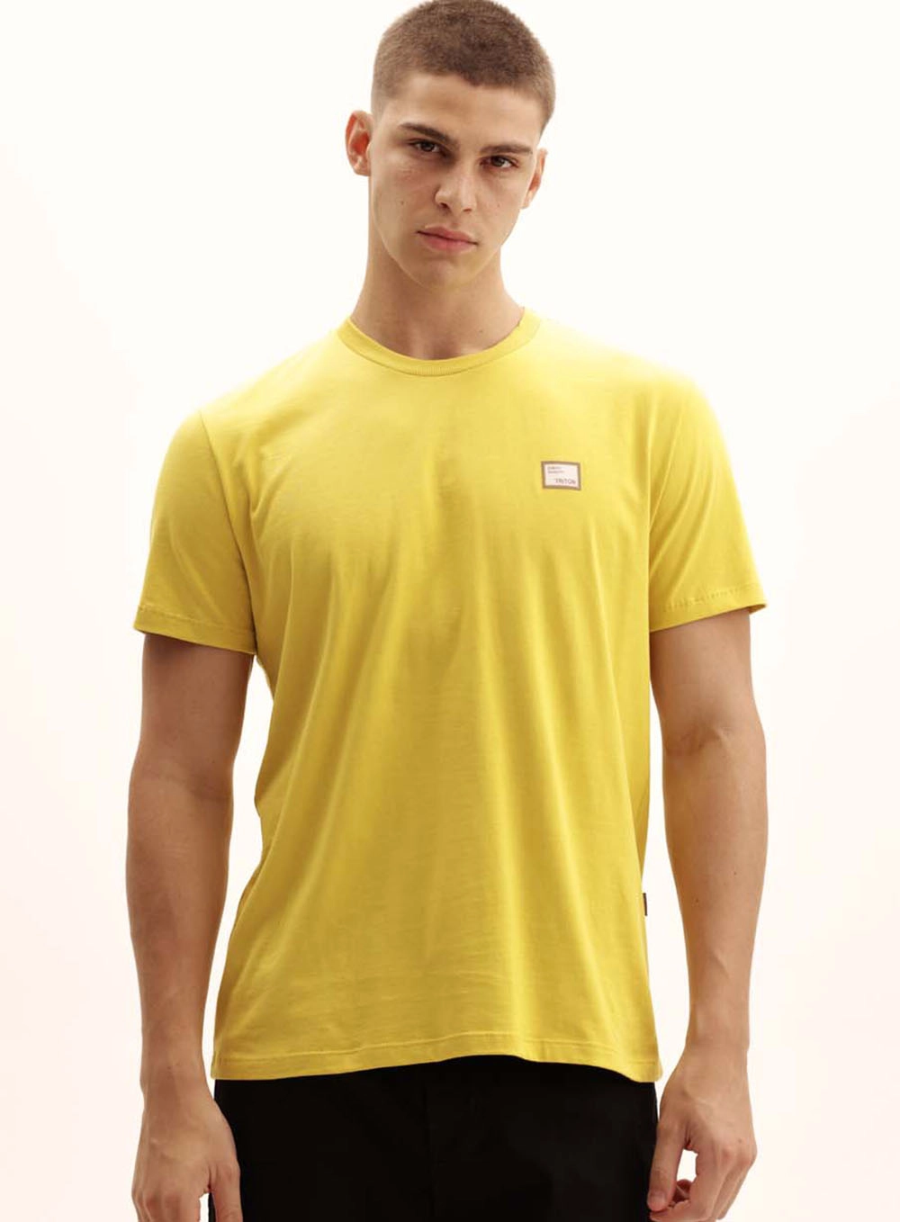 Camiseta Masculina New Com Logo Amarelo 2