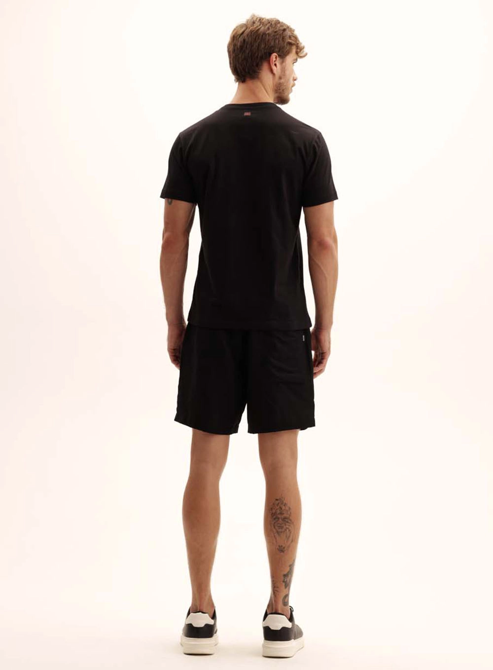 Camiseta Masculina Fit Com Logo Preto 5
