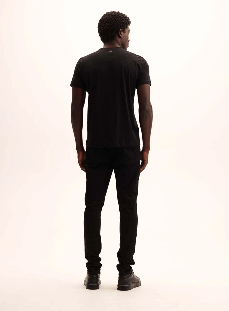Camiseta Masculina New Logo Em Alto Relevo Preto 5