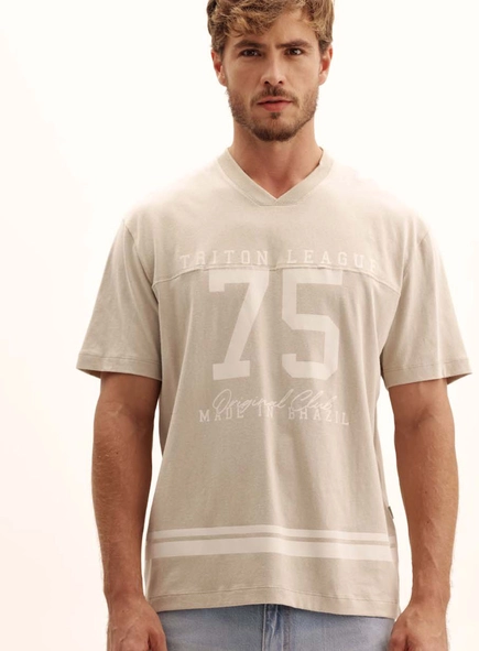 Camiseta Masculina Relaxed Gola V