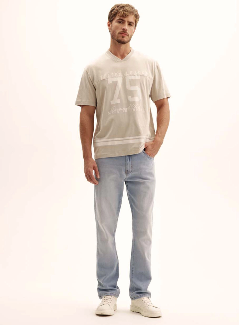 Camiseta Masculina Relaxed Gola V Bege Esquilo 1