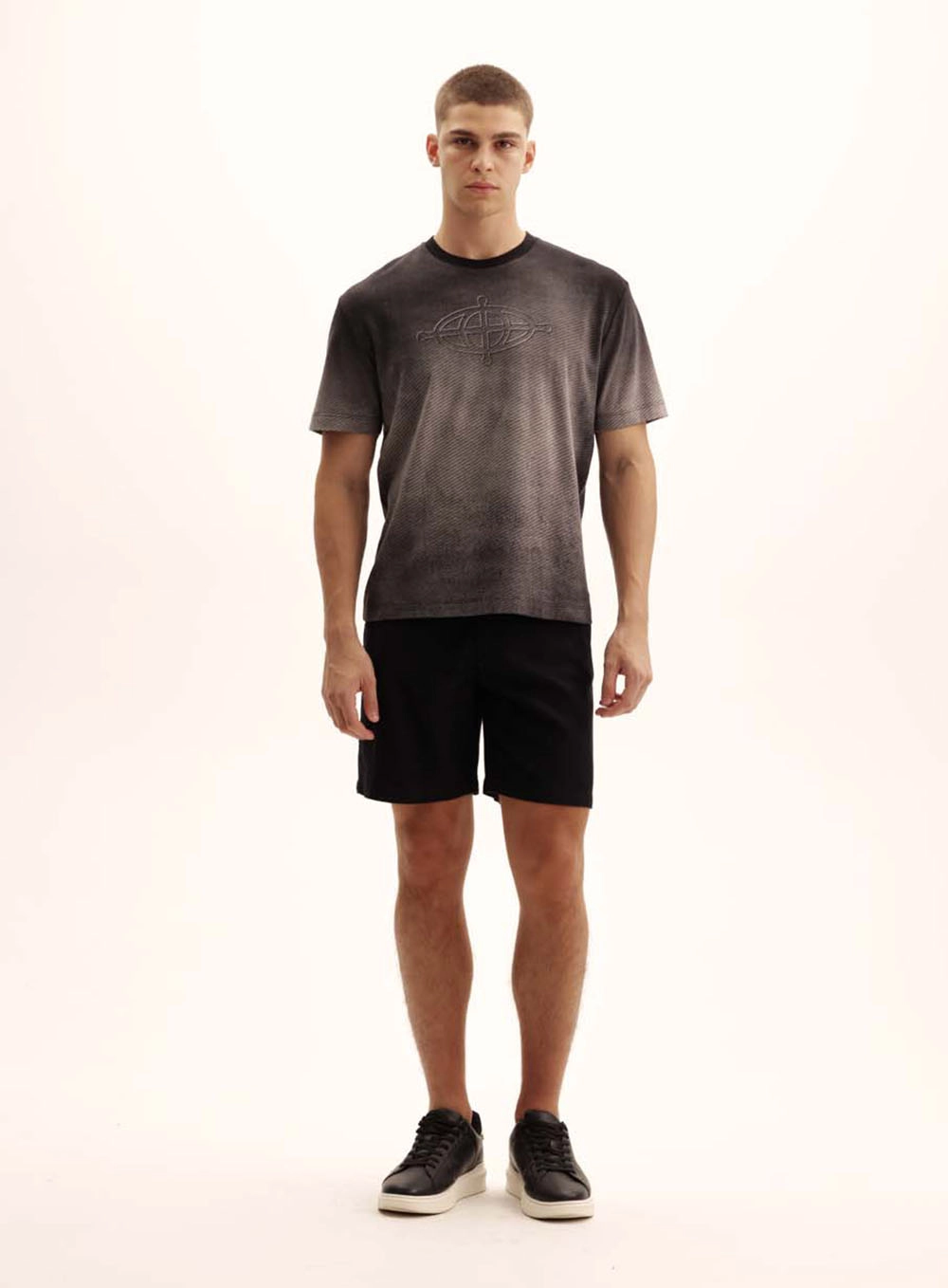 Camiseta Masculina Relaxed Suedine Strong Preto 1