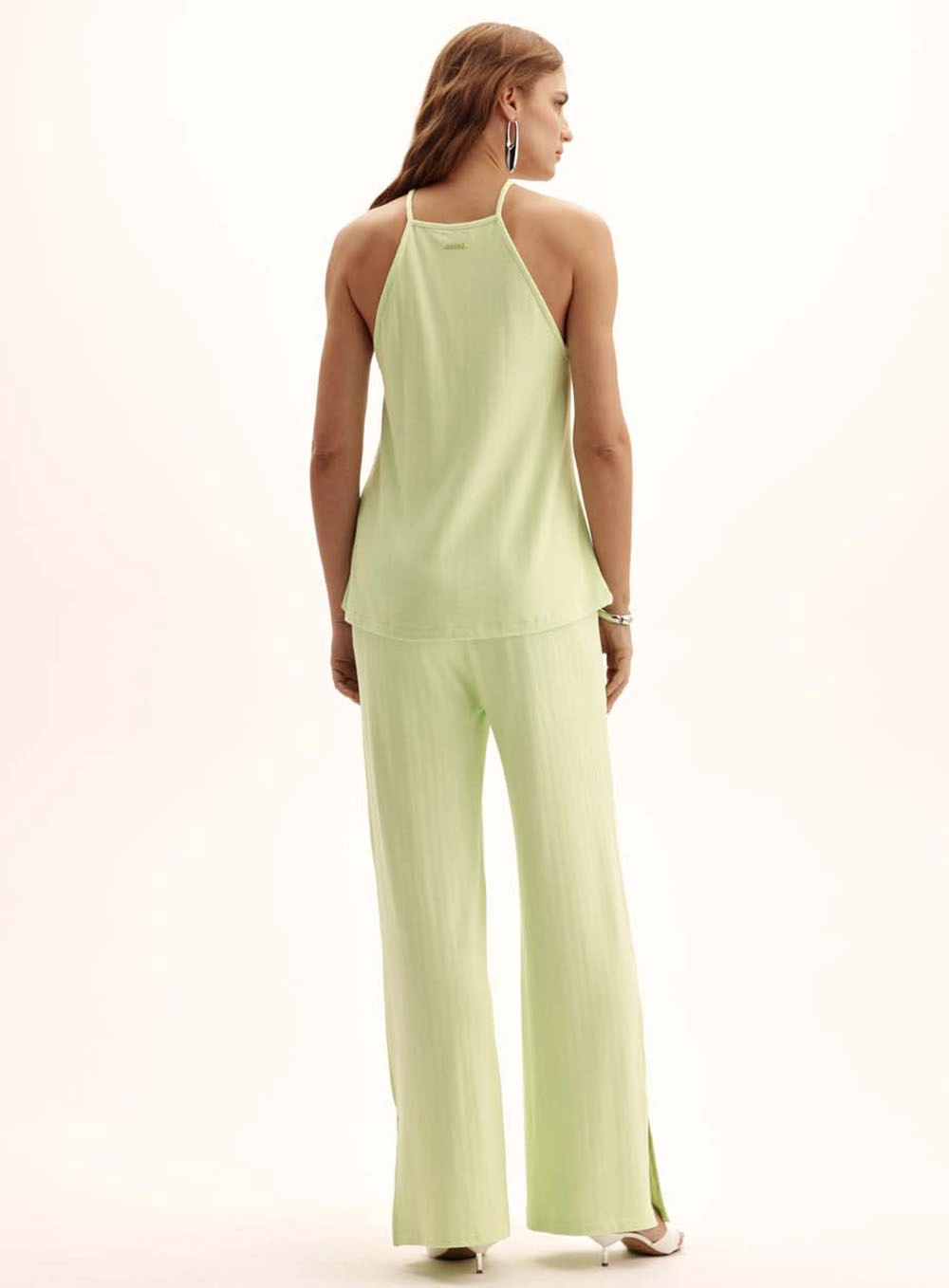 Blusa Feminina Comfort Sem Mangas Verde 4