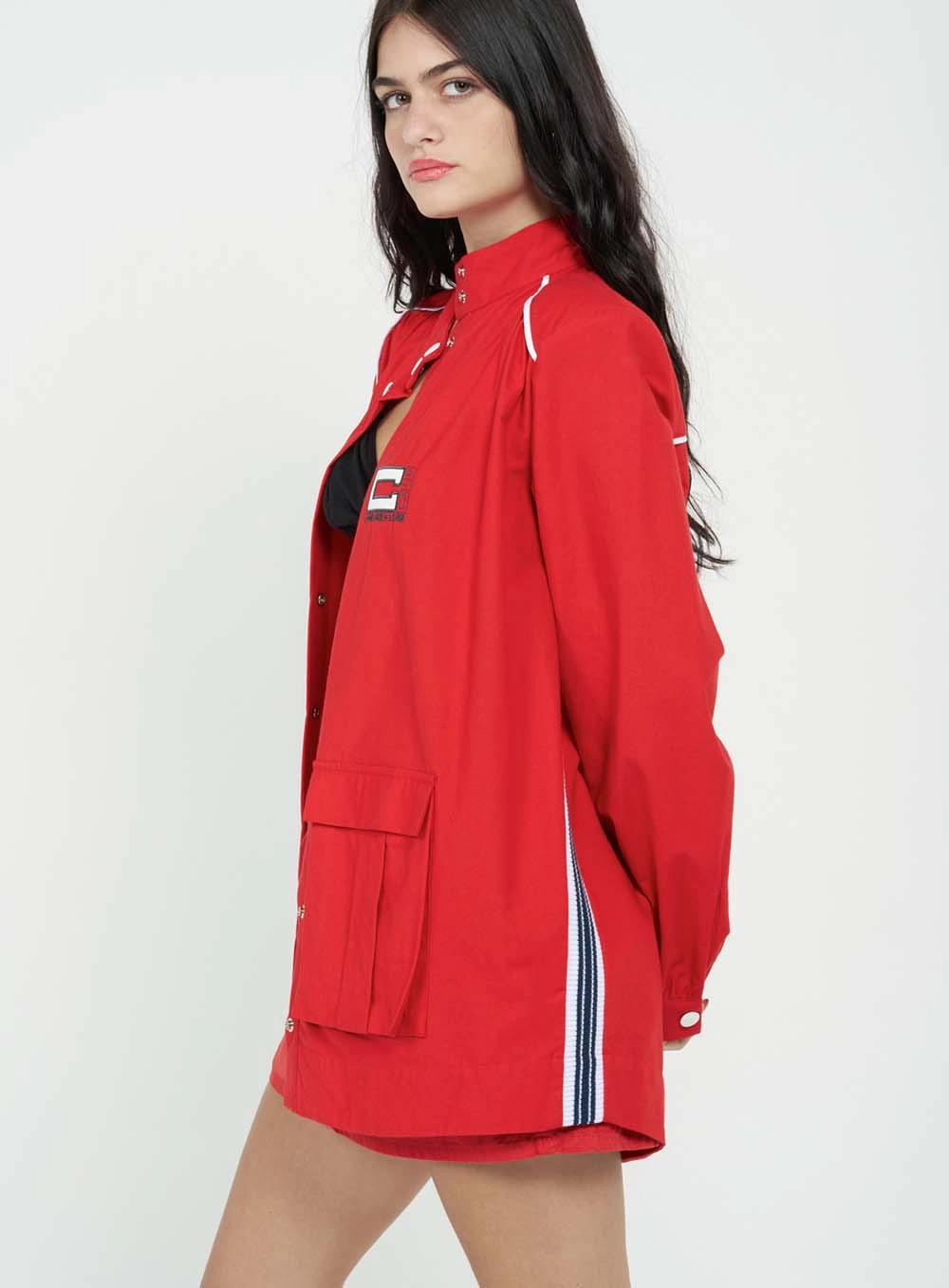 Casaco Oversized Com Detalhe Bordado Vermelho 5