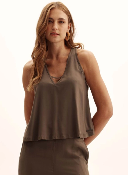 Blusa Feminina Comfort Decote V Com Amarração