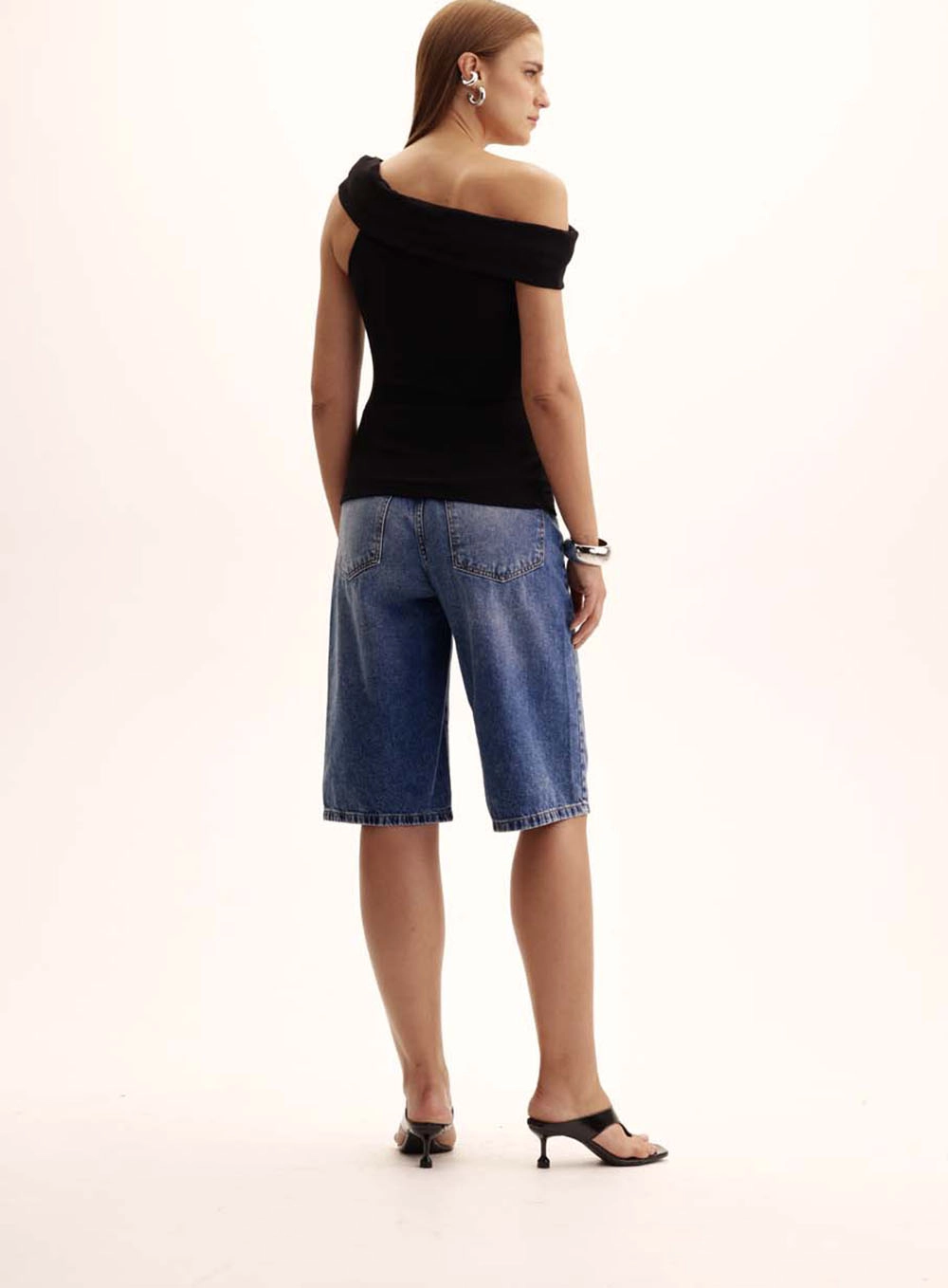 Blusa Feminina Small Ombro Ùnico Canelada Preto 5