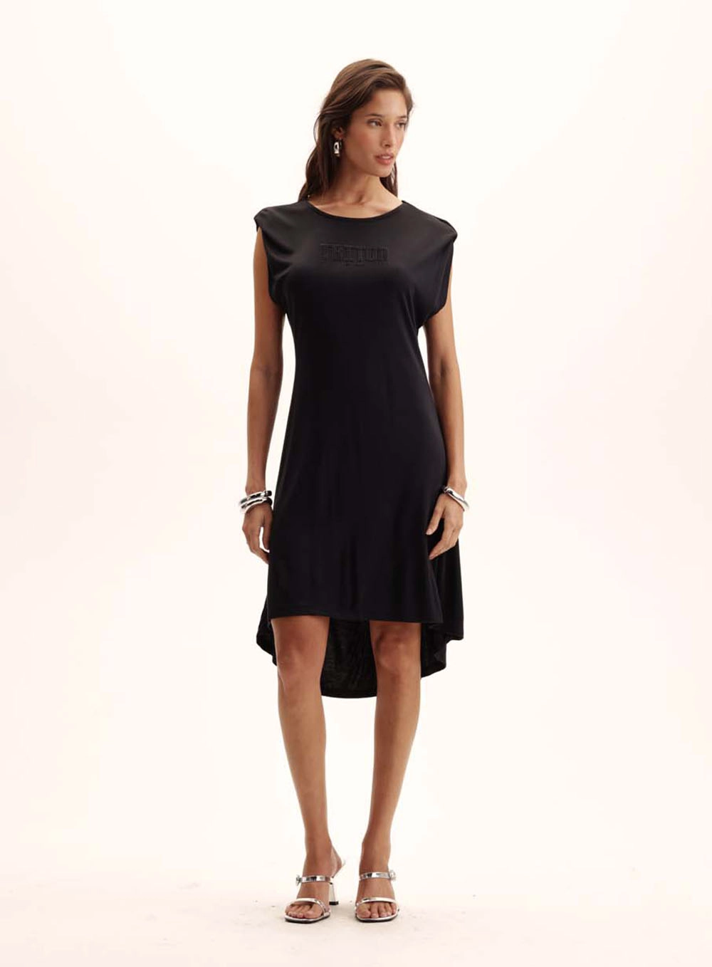 Vestido Comfort Barra Assimétrica Preto 1