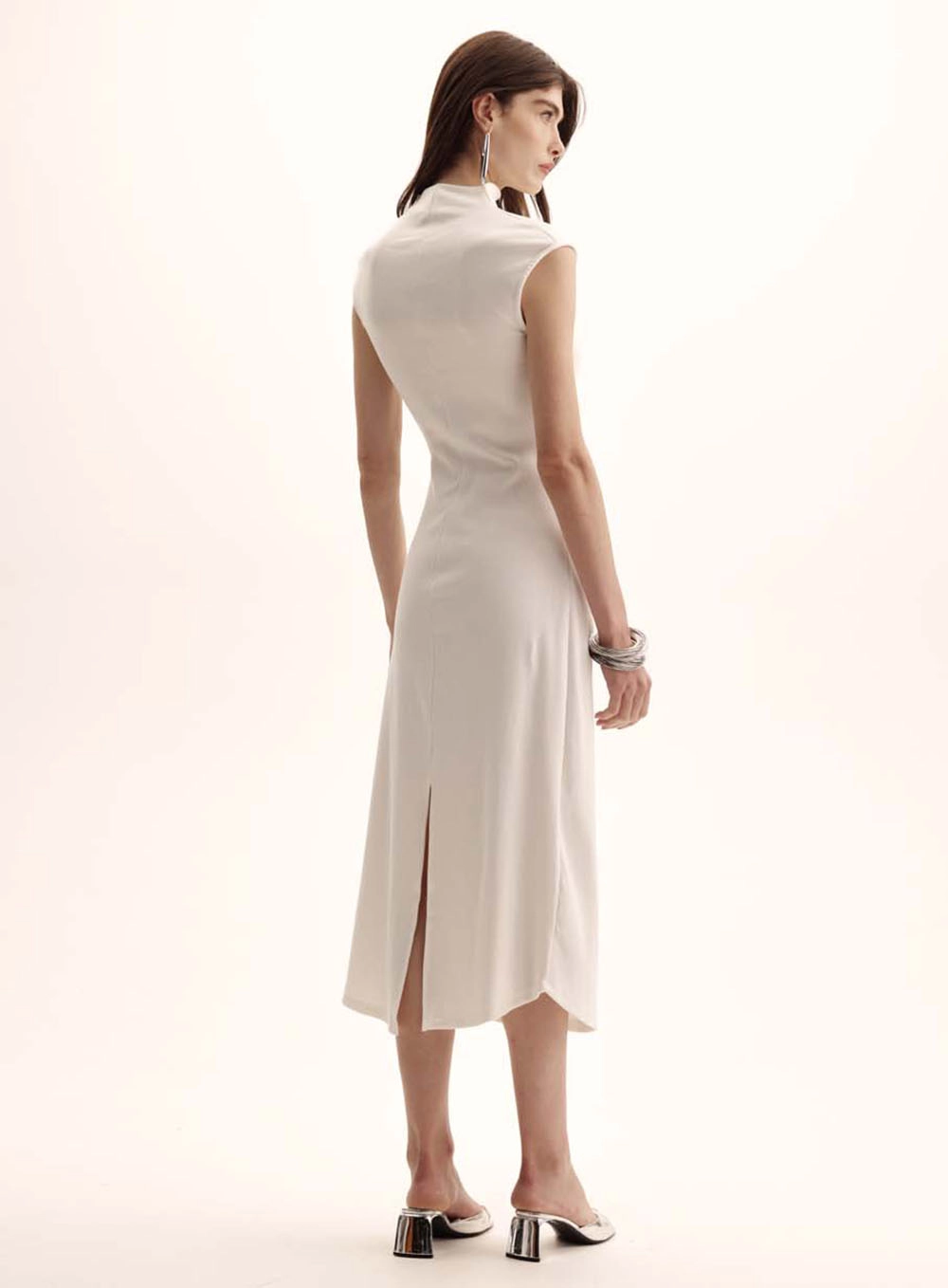 Vestido Midi Gola Alta Off Shell 3