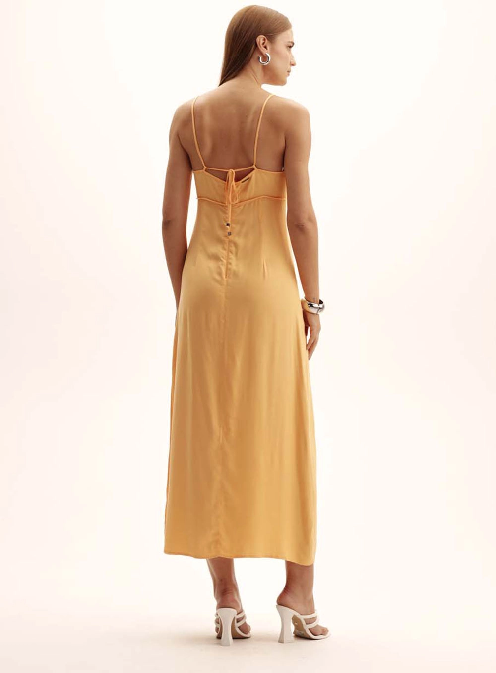 Vestido Comfort Busto Estruturado Com Recorte Laranja 3
