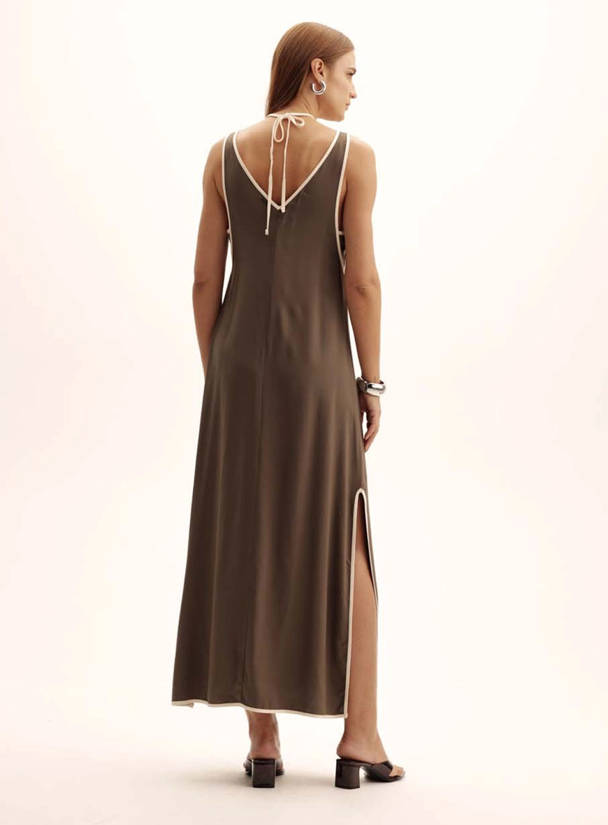 Vestido Comfort Longo Com Alças Largas E Finas Verde 3