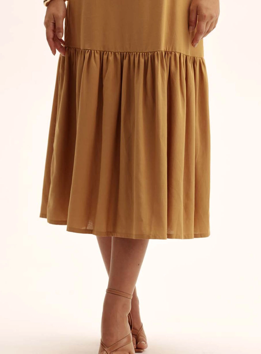 Vestido Comfort Decote Coração Com Babado Bege 2