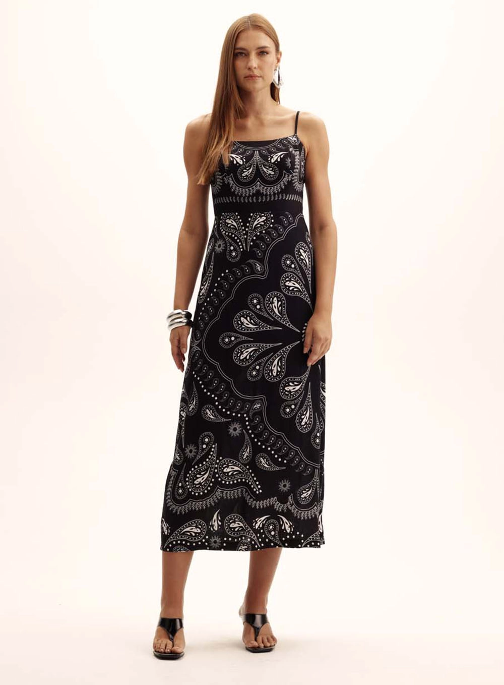 Vestido Comfort Alça Fina Dark Bandana Estampados 1