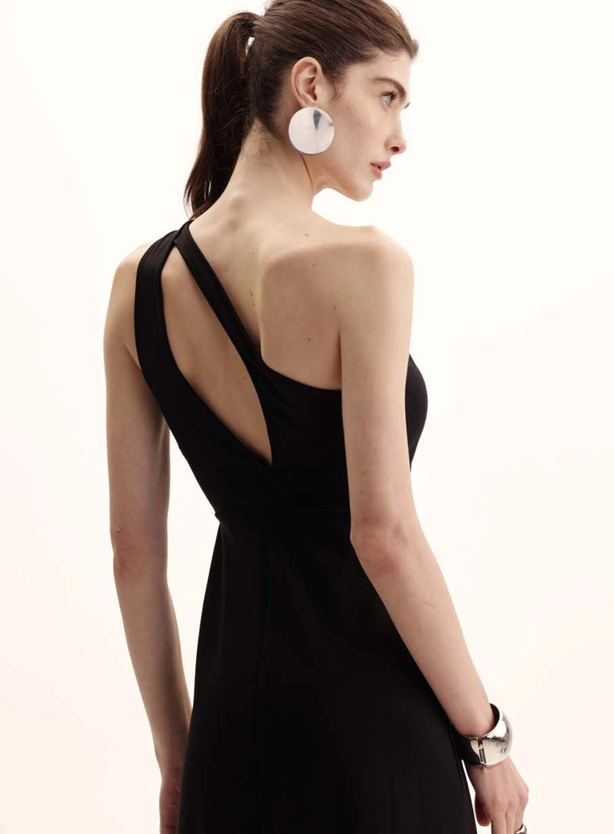 Vestido Midi Ombro Só Com Recorte Preto 4