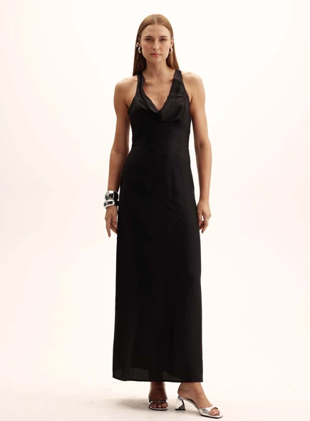 Vestido Longo Costas Com Recorte