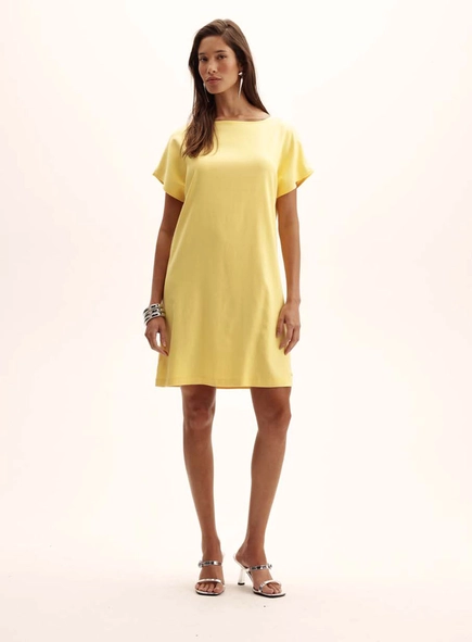 Vestido Comfort Médio Gola Canoa