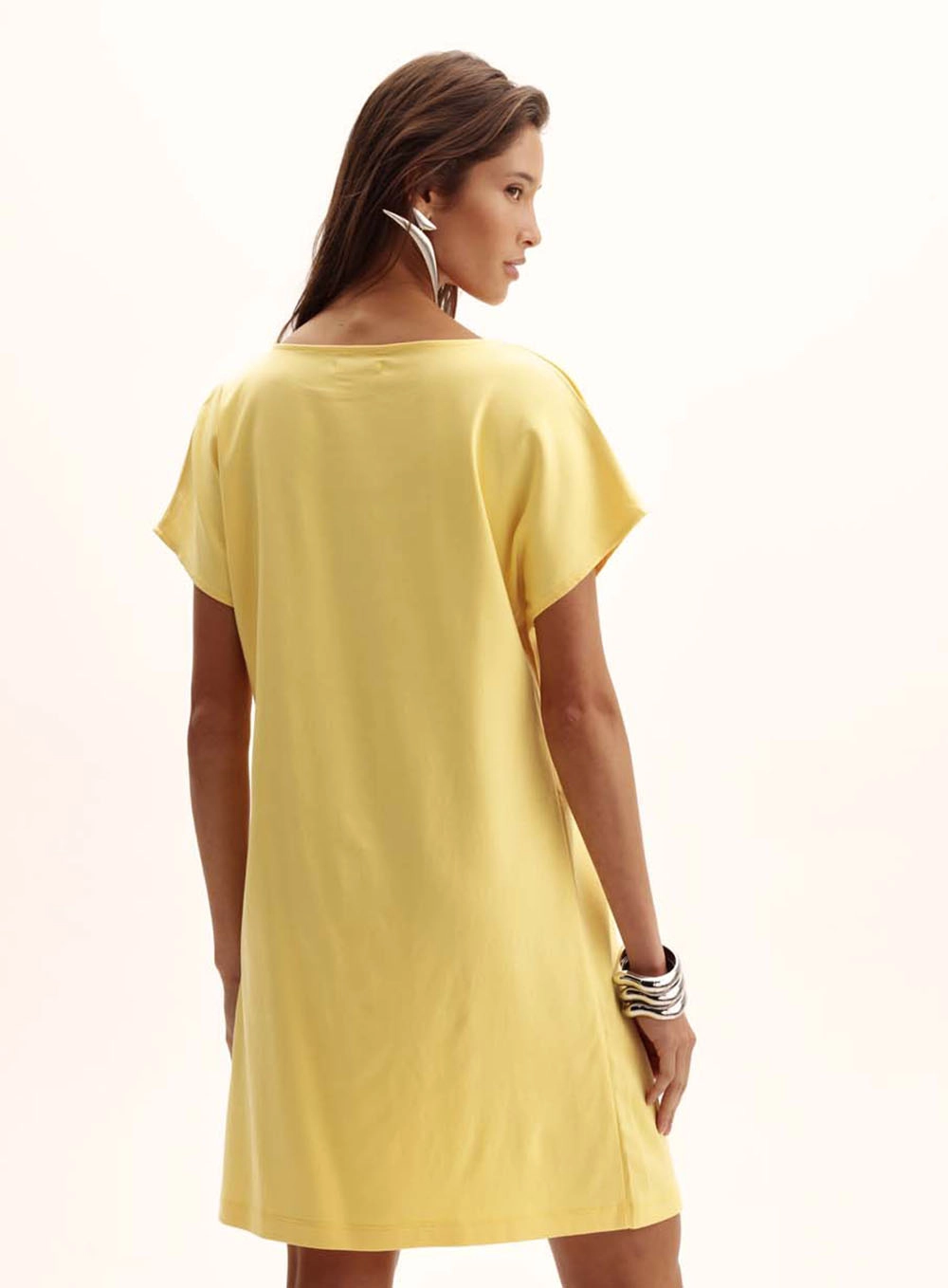 Vestido Comfort Médio Gola Canoa Amarelo 2