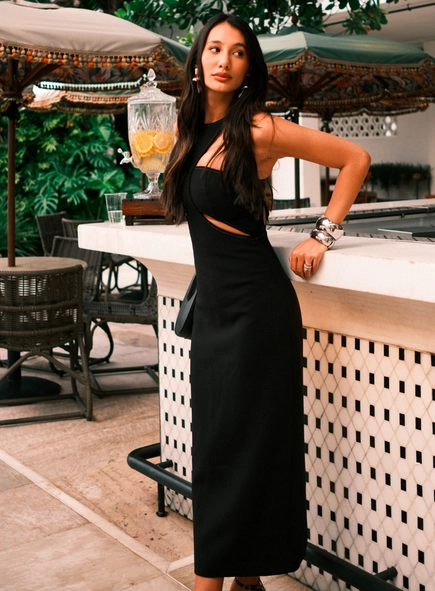 Vestido Midi Justo Cut Out Com Sobreposição