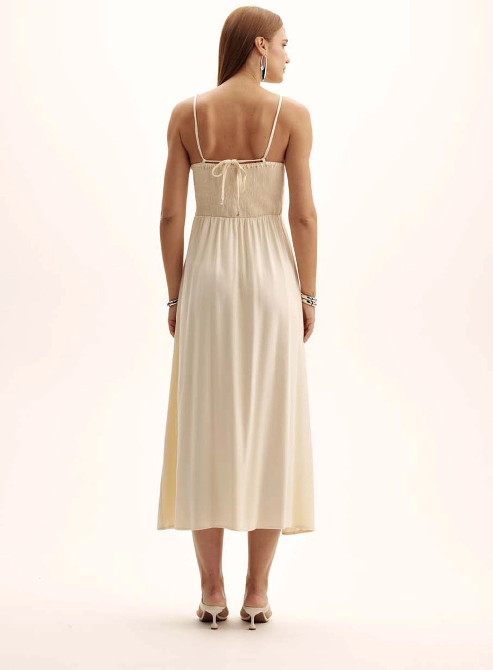 Vestido Comfort Amarração E Lastex Bege 3