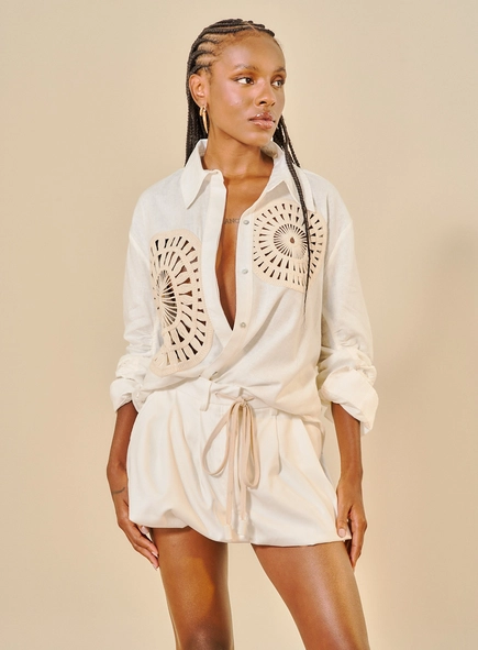 Camisa Feminina Alfaiataria Em Linho Bordada