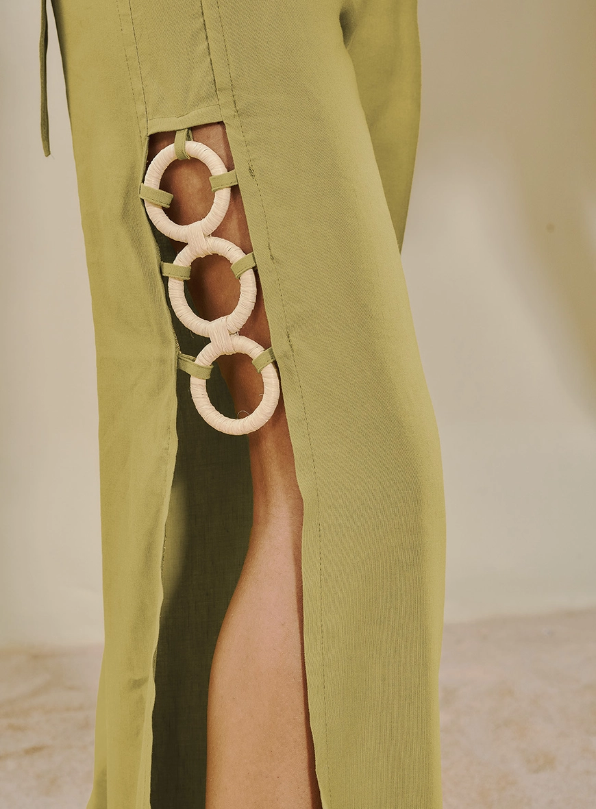 Macacão Pantalona De Linho Com Argolas Laterais Verde 2