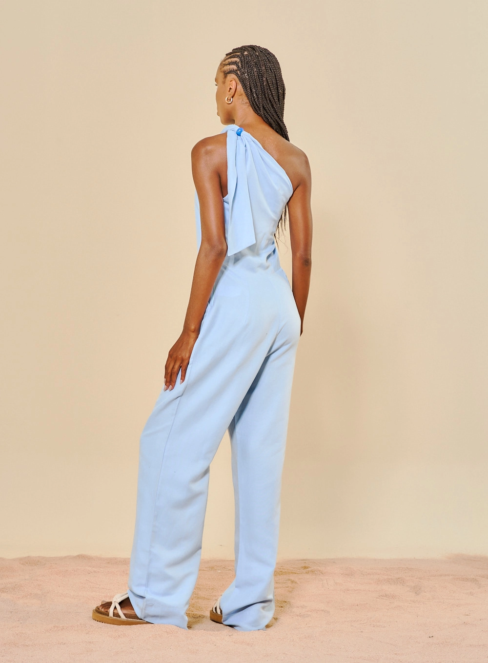Macacão Pantalona Ombro Único Em Linho Azul 3