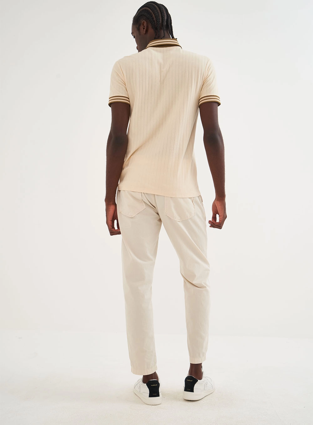Polo Masculina Listrada Bege