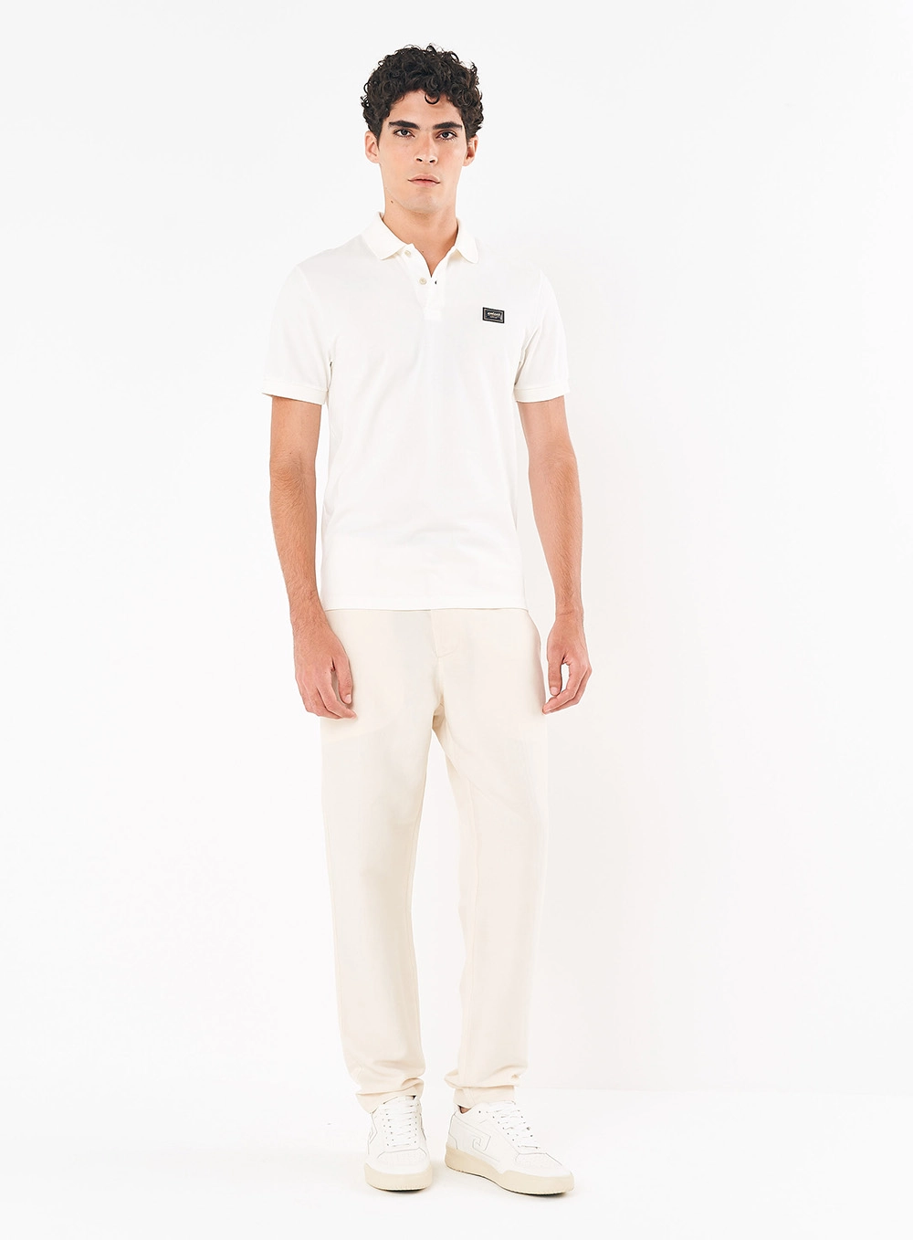 Polo Masculina Manga Curta Detalhe Em Logo Off Shell