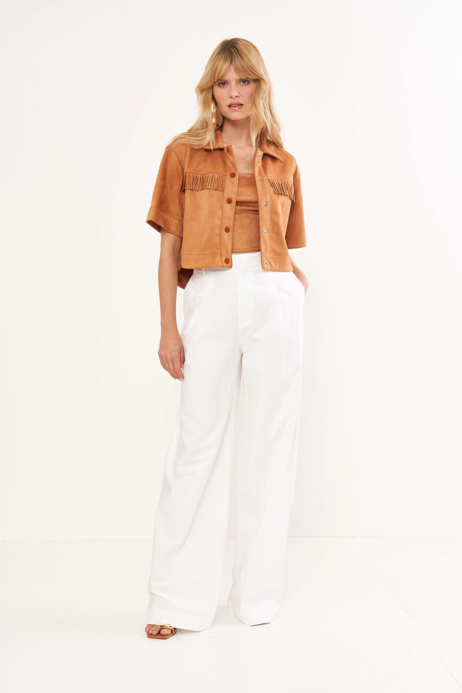 Camisa Feminina Suede - Loose Marrom Ebbela