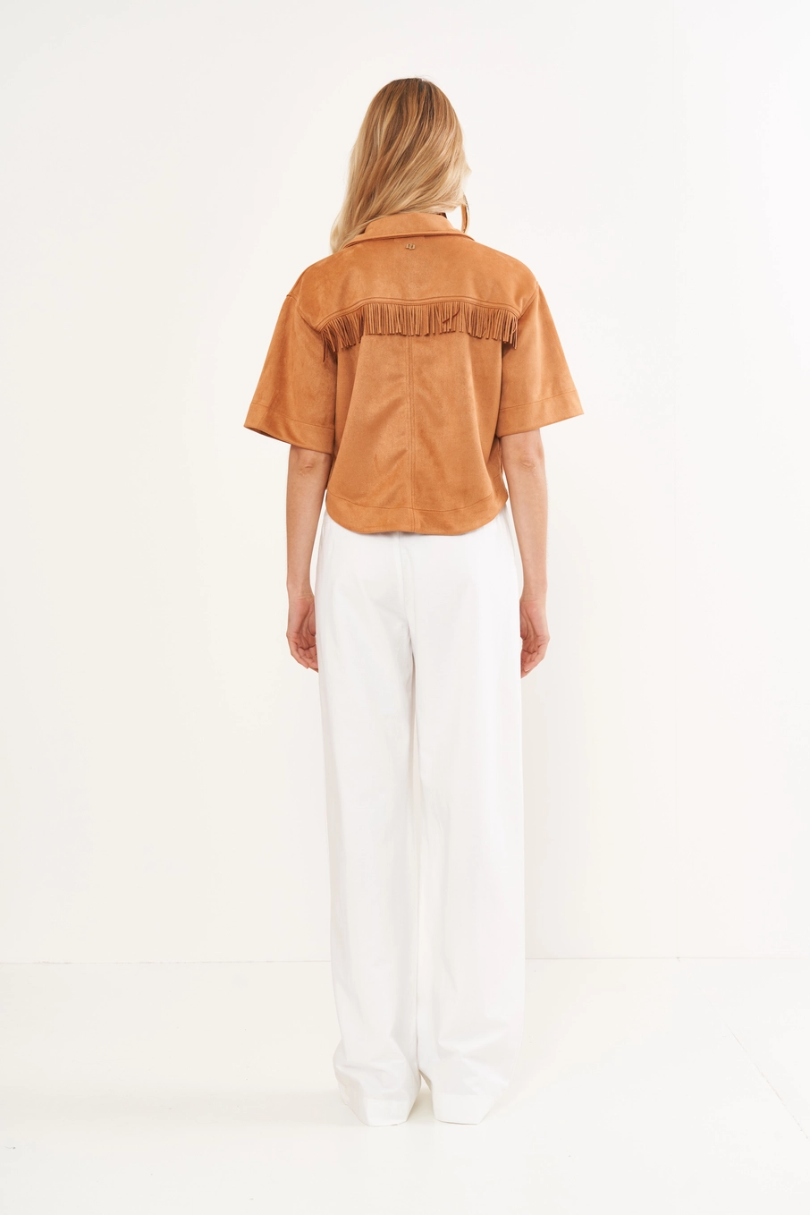 Camisa Feminina Suede - Loose Marrom Ebbela