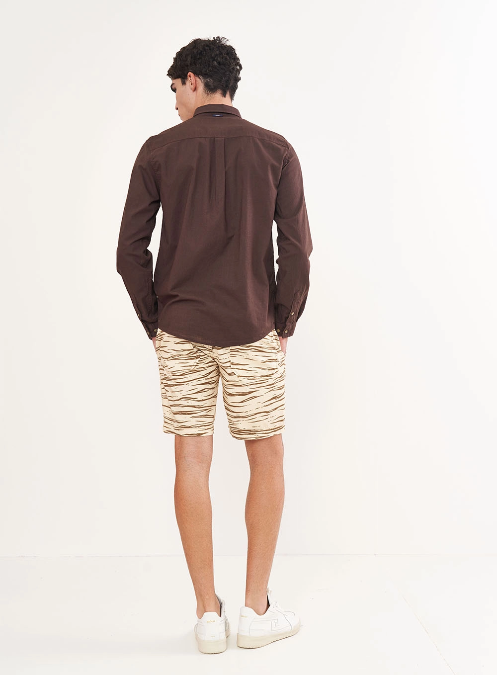 Camisa Masculina Manga Longa Marrom