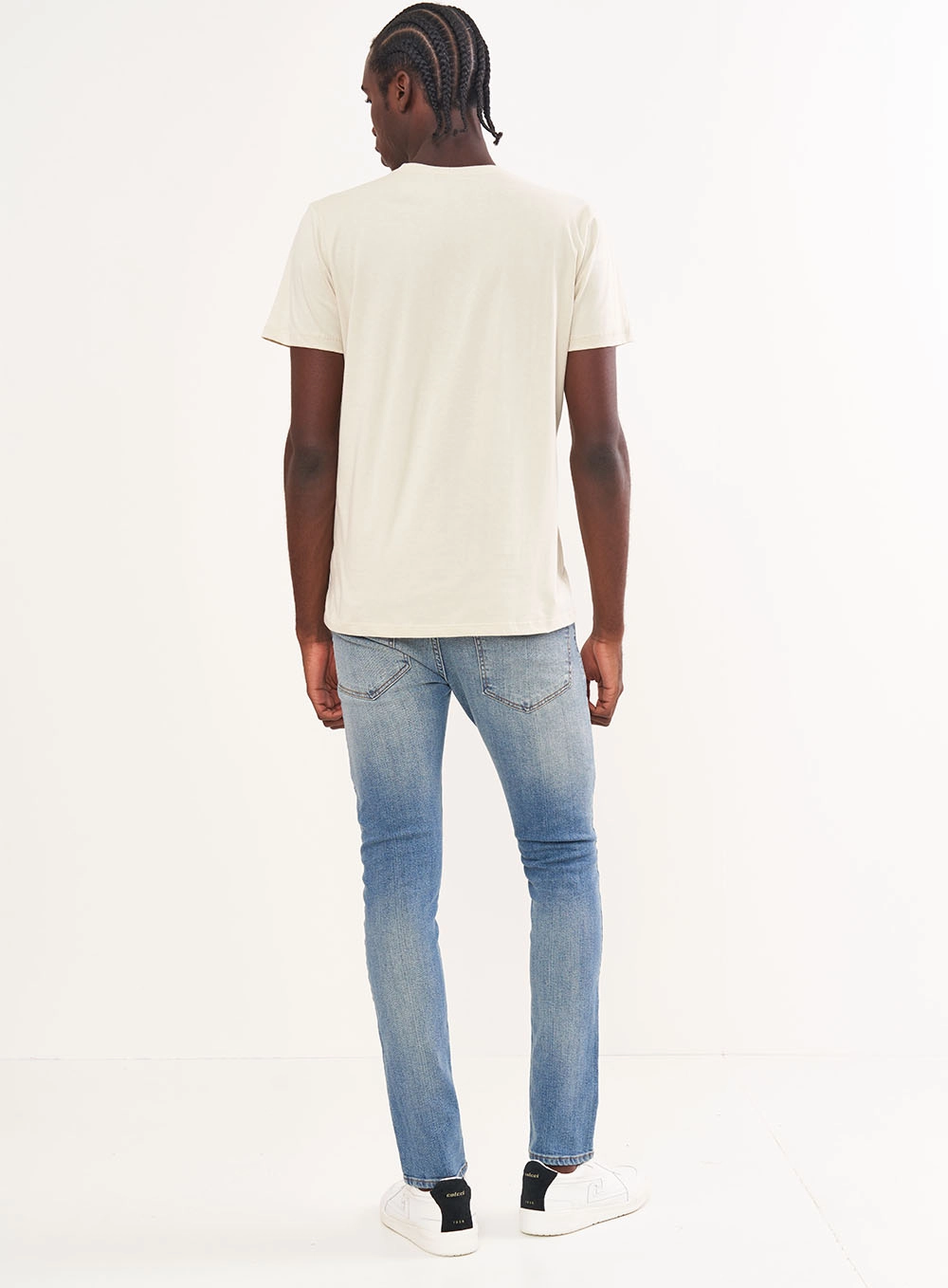 Camiseta Masculina Com Estampa Frontal Bege