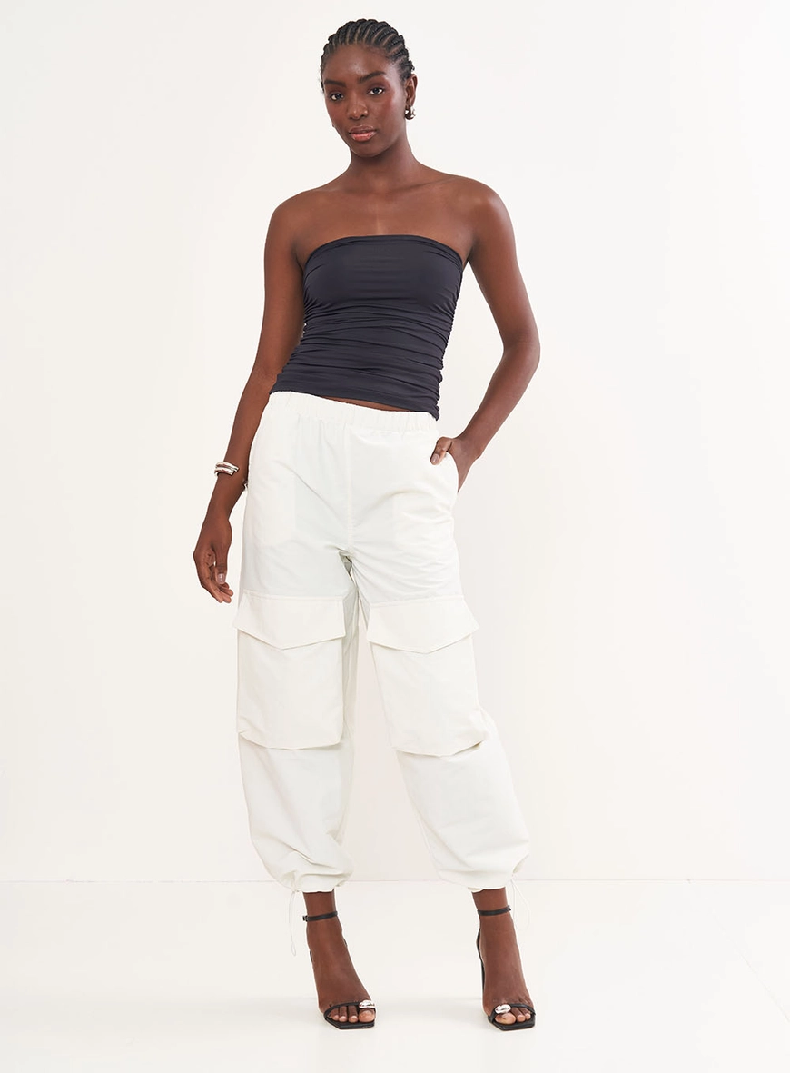 Blusa Slim Sem Alças Com Detalhe Drapeado