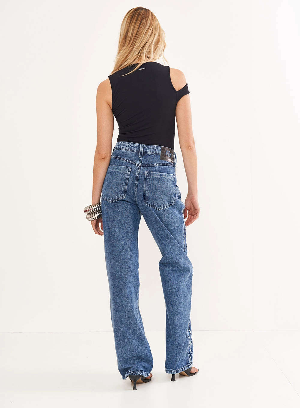 Blusa Slim Com Recortes E Torção Preto