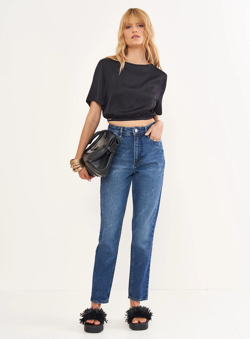 Blusa Encurtada Com Amarração Costas Preto