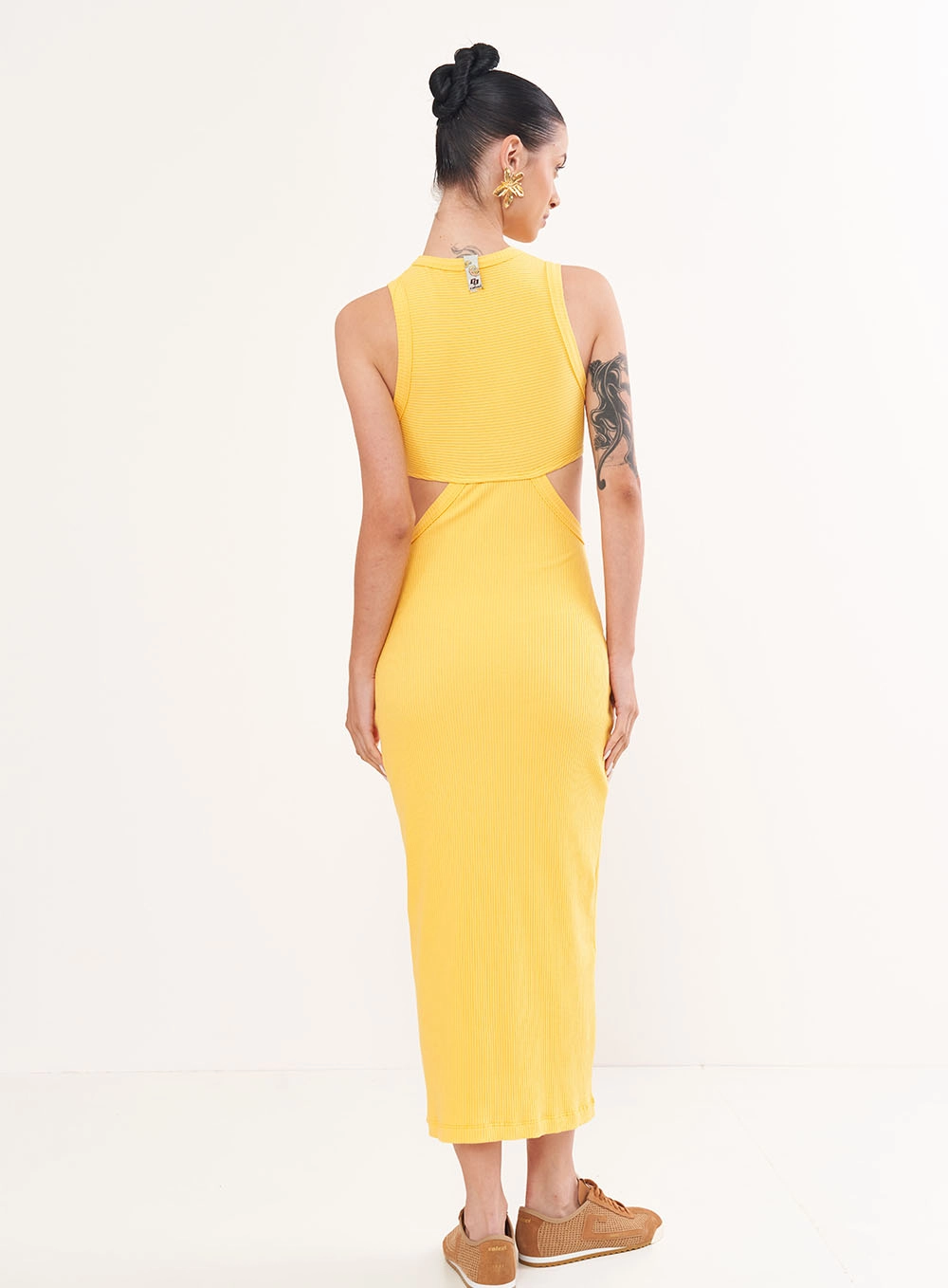 Vestido Midi Canelado Com Recortes Amarelo