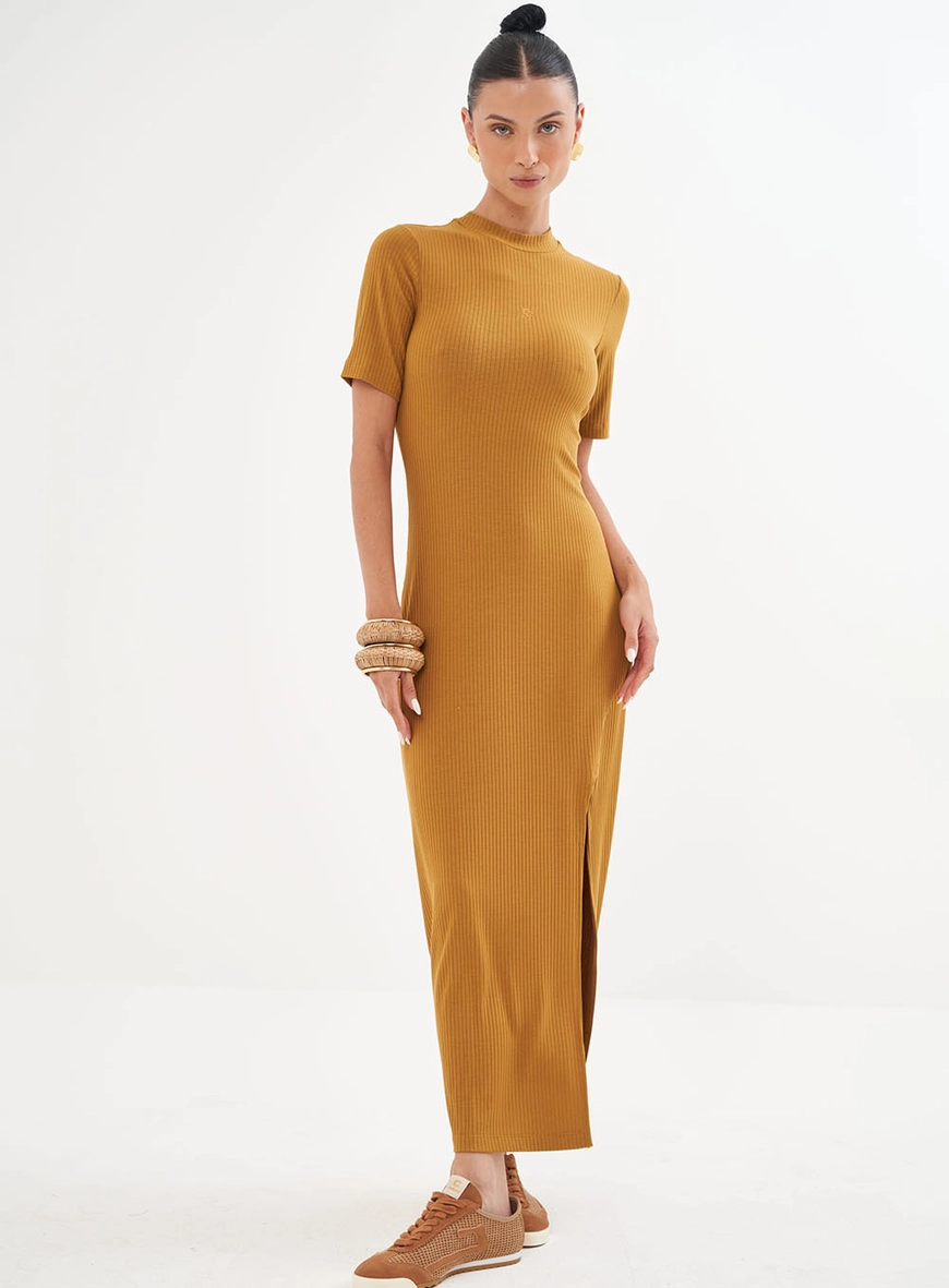 Vestido Canelado Midi Com Fenda