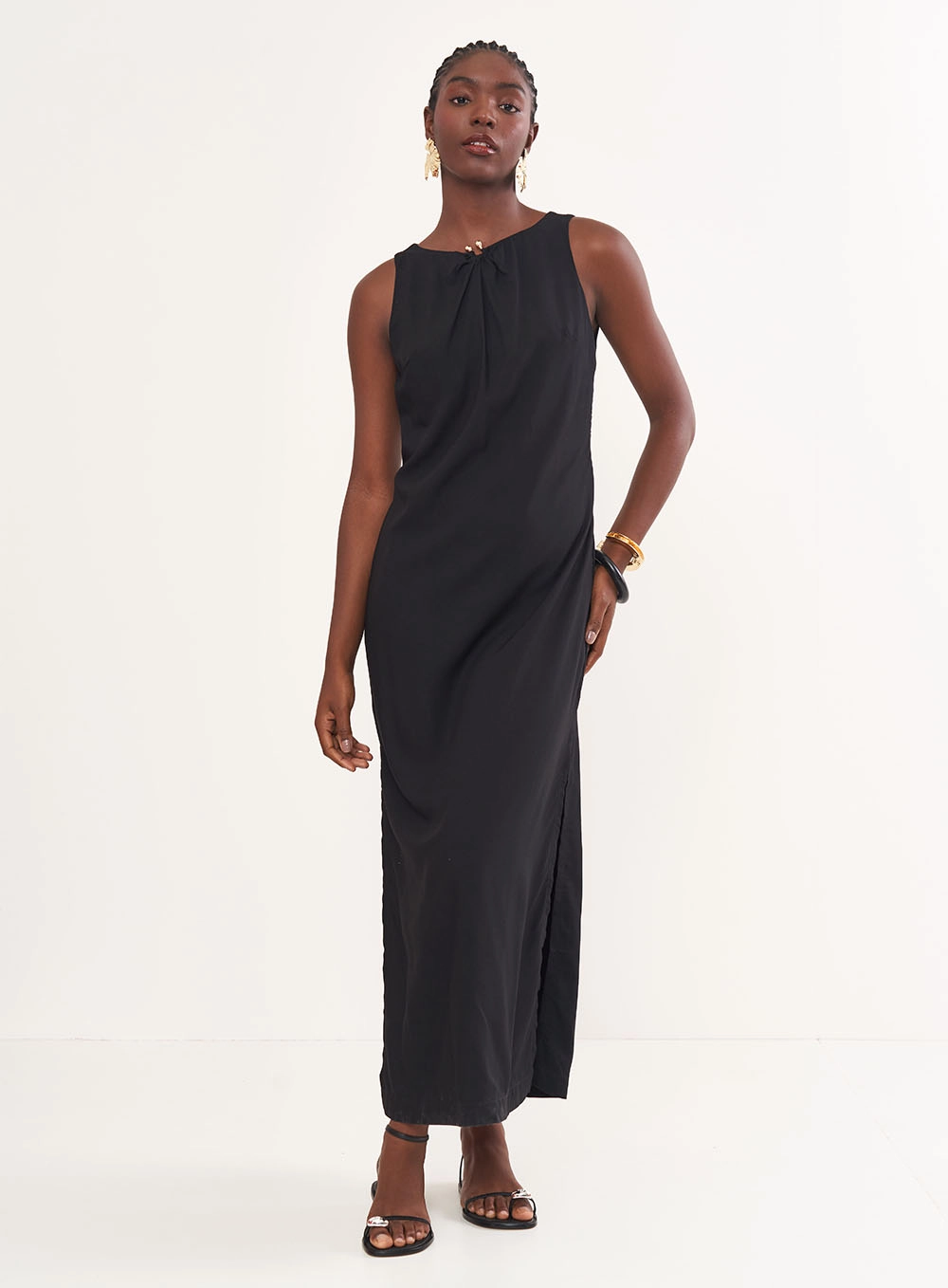 Vestido Reto Com Fenda Preto