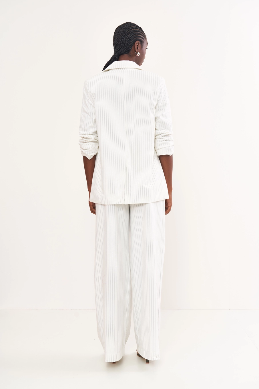 Blazer Feminino Risca De Giz Branco