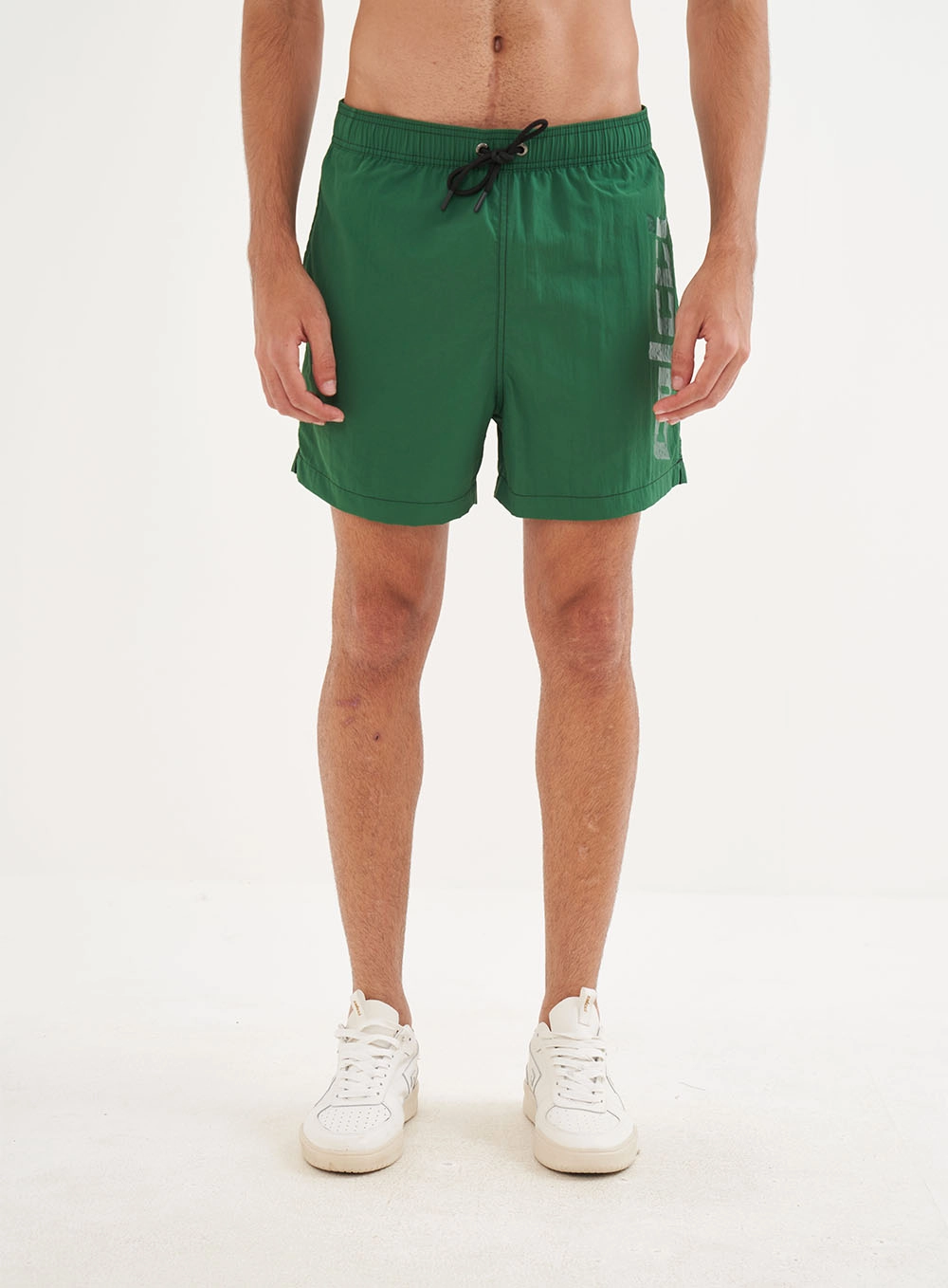 Beachshort Comfort Com Logo Verde